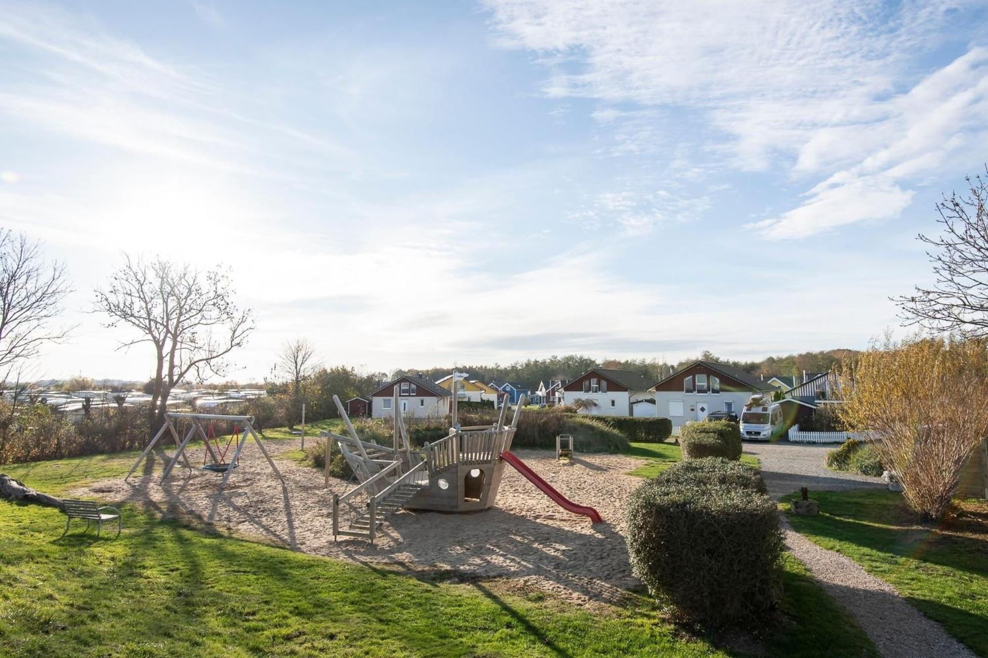 Seepark Suessau Ferienhaus Seerose 3 Экстерьер фото